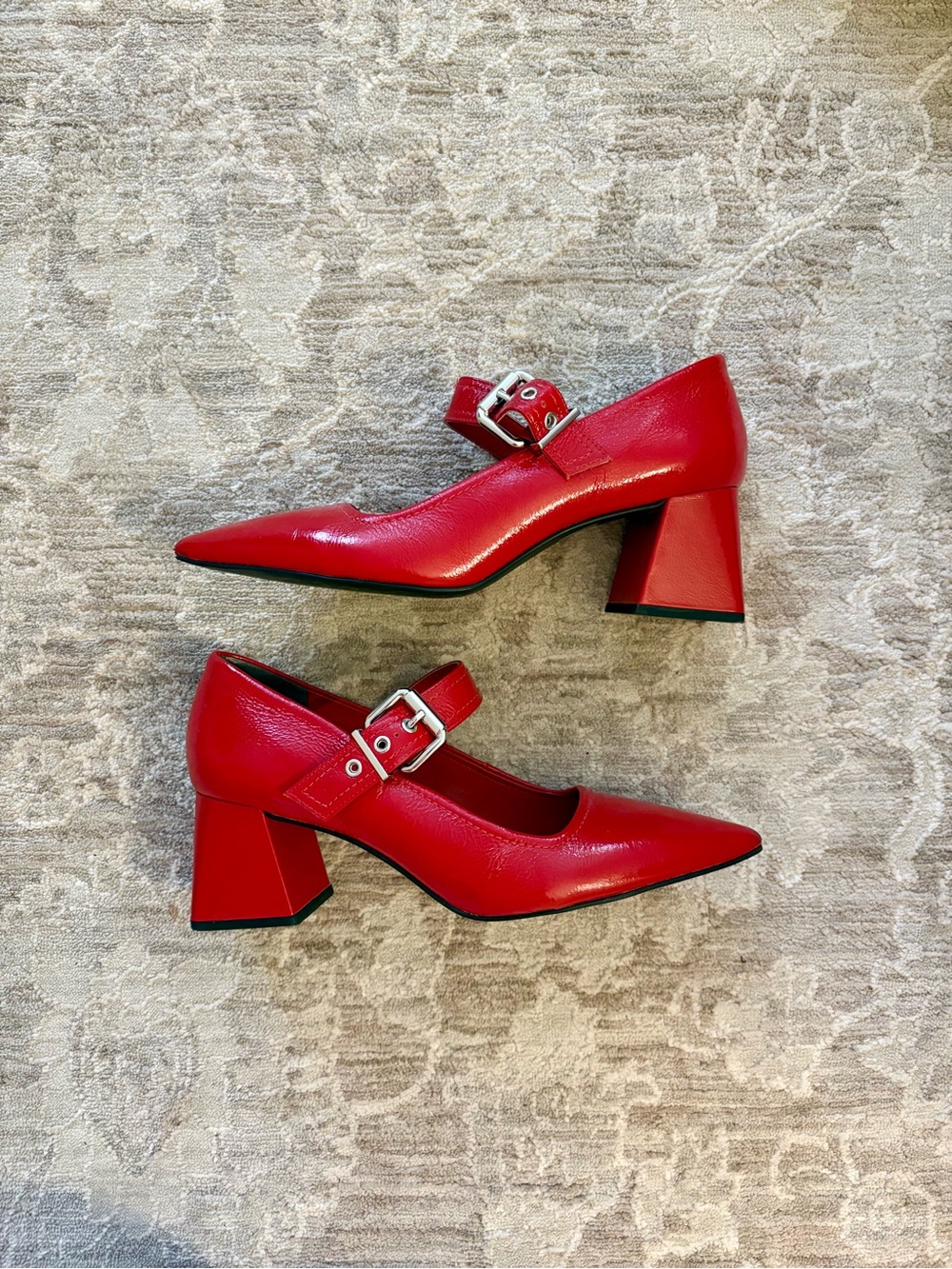 RED MARY JANE PUMPS 🌶️